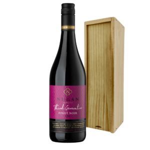 Nugan Estate Third Generation Pinot Noir | Wijn Cadeau | incl. Gratis Kaartje